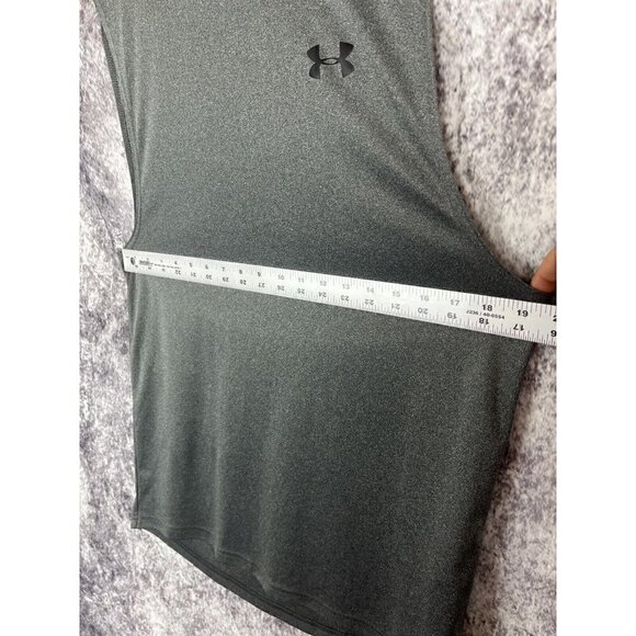 Under Armour Grey Black Training Shirt Top Tee Tank Men's Sport Loose Fit Medium - Picture 9 of 12